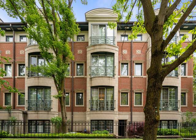 Property at 1429 S Prairie Ave, Chicago, IL 60605, 4 beds, 2.5 baths