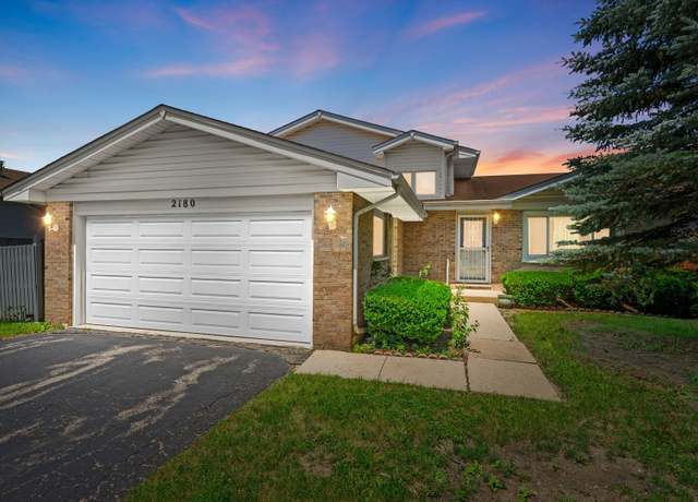 Property at 2180 Newport Cir, Hanover Park, IL 60133, 3 beds, 2 baths