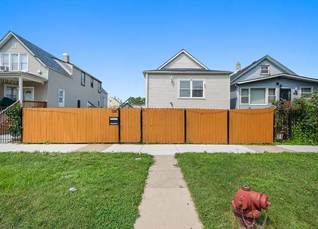 Property at 2226 N Lavergne Ave, Chicago, IL 60639, 3 beds, 2.5 baths