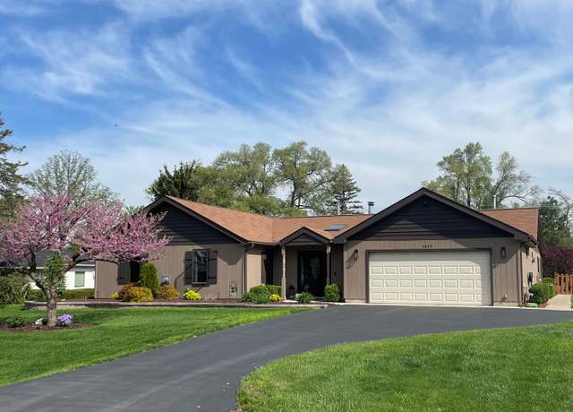 Property at 1614 65th Pl, Indian Head Park, IL 60525, 3 beds, 2 baths