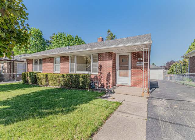 Property at 218 S Central Ave, Highwood, IL 60040, 3 beds, 2 baths