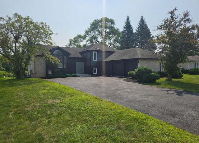 Property at 229 Cove Dr, Flossmoor, IL 60422, 4 beds, 3.5 baths