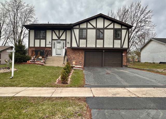 Property at 4050 Bayside Dr, Hanover Park, IL 60133, 3 beds, 3 baths