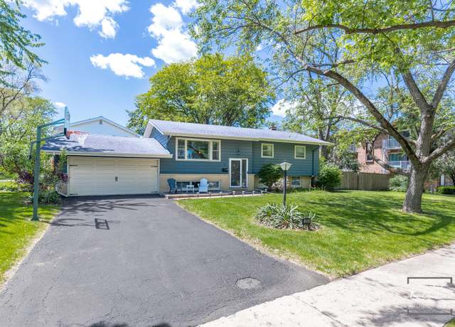 Property at 25 Olympus Dr, Naperville, IL 60540, 4 beds, 2 baths