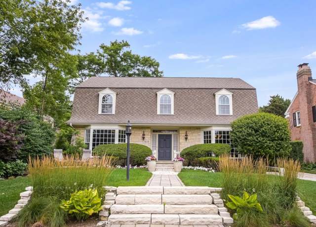 Property at 416 W Cuttriss St, Park Ridge, IL 60068, 4 beds, 3.5 baths