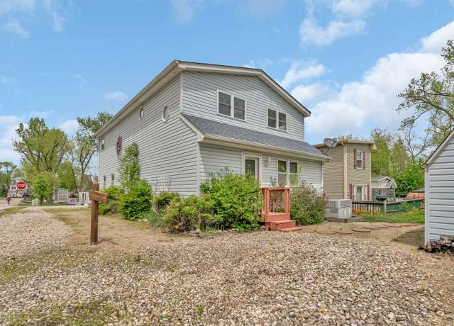 Property at 112 Fossil Ridge Rd, Wilmington, IL 60481, 3 beds, 1.5 baths