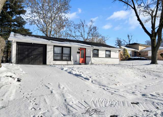 Property at 17719 Dogwood Ln S, Hazel Crest, IL 60429, 4 beds, 1.5 baths