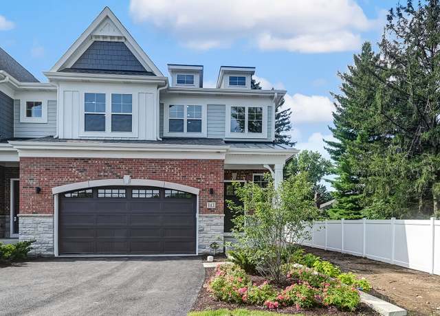 Property at 129 Harding Ct, Glen Ellyn, IL 60137, 4 beds, 3.5 baths