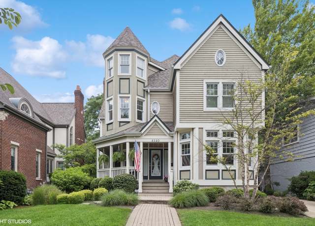 Property at 4140 Grand Ave, Western Springs, IL 60558, 5 beds, 4.5 baths