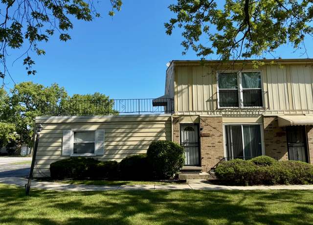 Property at 19361 Oak Ave, Country Club Hills, IL 60478, 2 beds, 1 bath