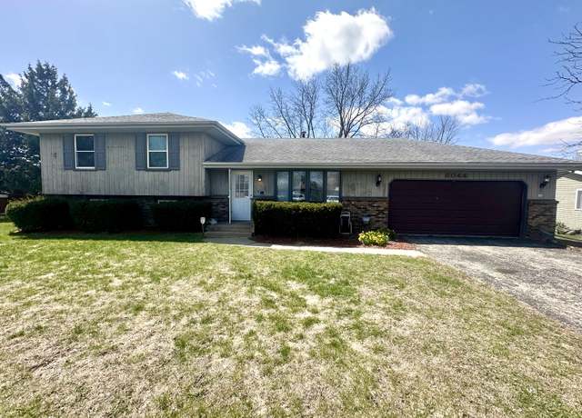 Property at 6044 Brimfield Ln, Loves Park, IL 61111, 4 beds, 2 baths