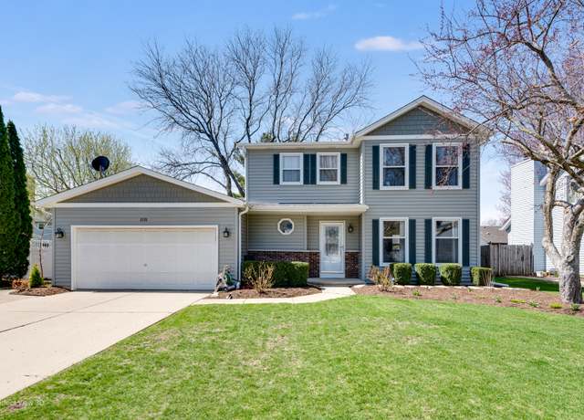 Property at 2170 Niagara Ct, Elgin, IL 60123, 3 beds, 2.5 baths