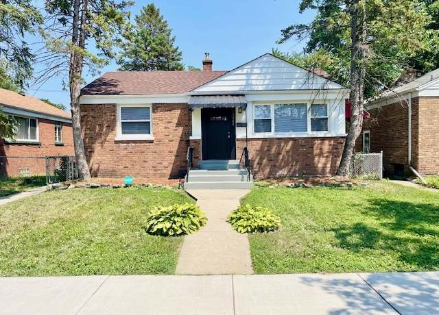 Property at 10049 S Calhoun Ave, Chicago, IL 60617, 3 beds, 1.5 baths