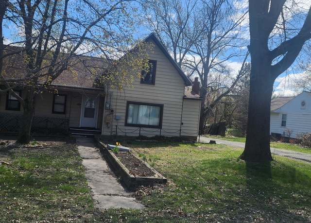 Property at 114 Armstrong St, Utica, IL 61373, 3 beds, 1 bath