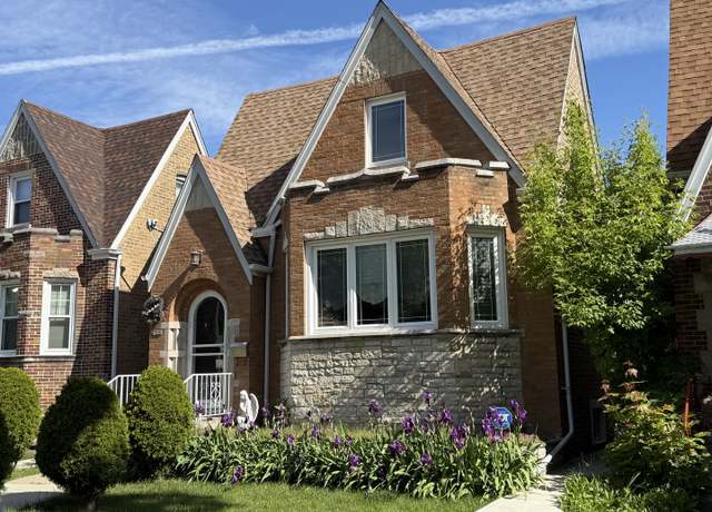 Property at 5946 W Cornelia Ave, Chicago, IL 60634, 4 beds, 4 baths