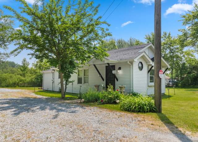Property at 21203 S 93rd Ave, Frankfort, IL 60423, 2 beds, 1 bath