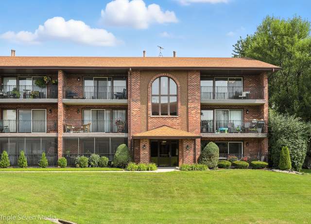 Property at 8202 Millstone Dr Unit 3A, Palos Hills, IL 60465, 2 beds, 2 baths