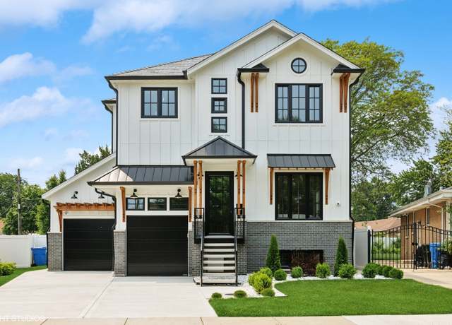 Property at 6012 N Ionia Ave, Chicago, IL 60646, 6 beds, 4.5 baths