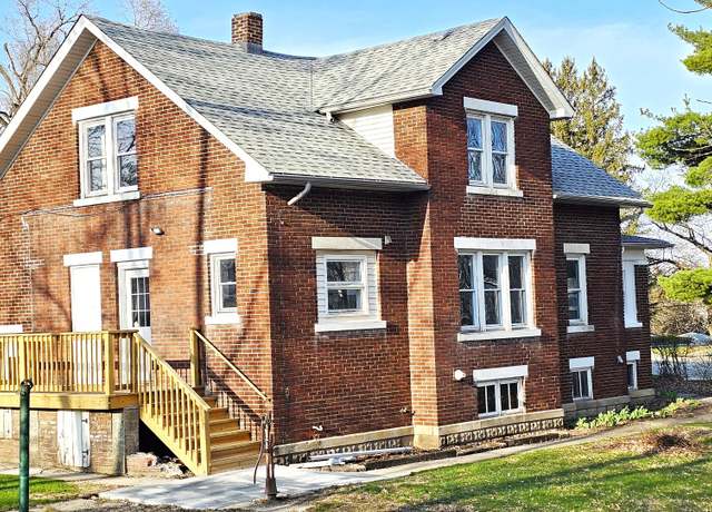 Property at 1265 Elizabeth St, Joliet, IL 60435, 5 beds, 2 baths