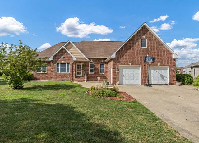 Property at 1511 River Bluff Ct, Mahomet, IL 61853, 5 beds, 3.5 baths