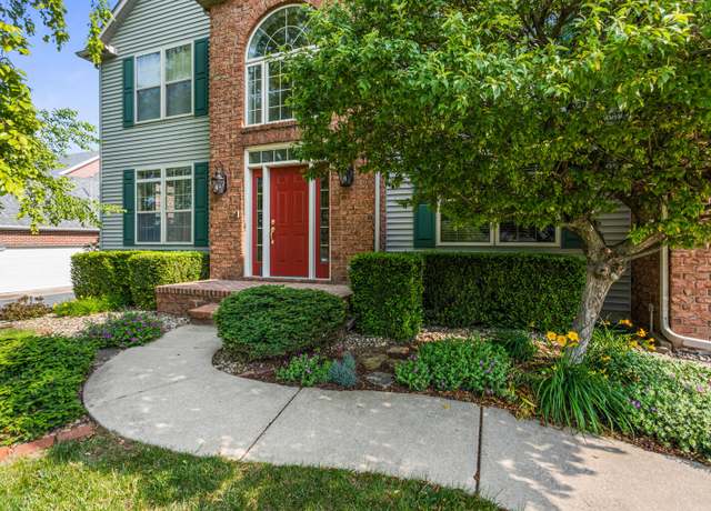 Property at 3208 Countrybend Ln, Champaign, IL 61822, 4 beds, 4 baths