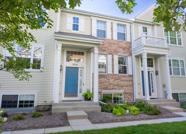 Property at 904 Clover Ln, Pingree Grove, IL 60140, 2 beds, 1.5 baths