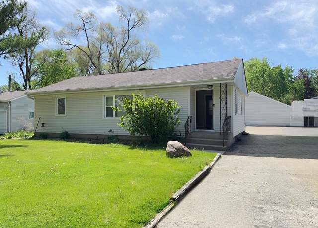 Property at 501 Rand Dr, Mchenry, IL 60051, 3 beds, 1 bath