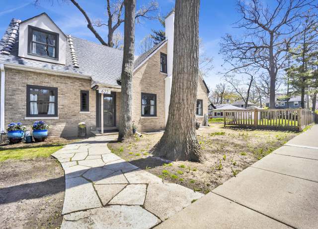 Property at 622 6th St, Wilmette, IL 60091, 3 beds, 2.5 baths