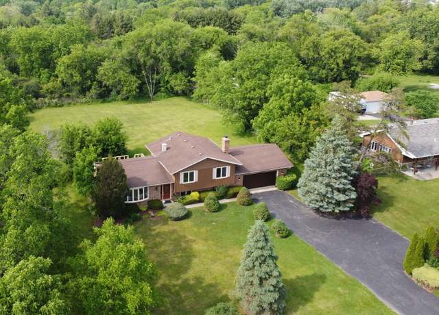Property at 12976 W 21st St, Wadsworth, IL 60083, 3 beds, 2 baths