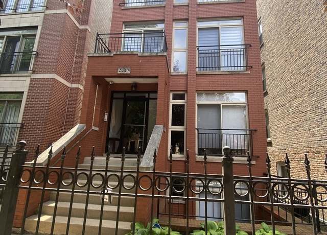 Property at 2447 W Walton St #2, Chicago, IL 60622, 2 beds, 2 baths