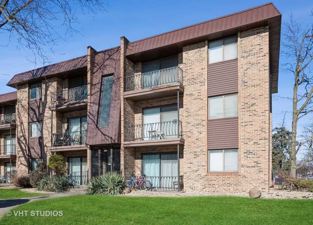 Property at 3026 Bernice Rd #308, Lansing, IL 60438, 2 beds, 1 bath