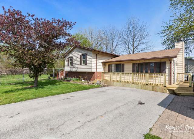 Property at 510 W 3rd St, Braidwood, IL 60408, 3 beds, 2 baths