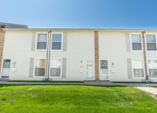 Property at 1932 Huntington Blvd, Hoffman Estates, IL 60169, 2 beds, 1.5 baths