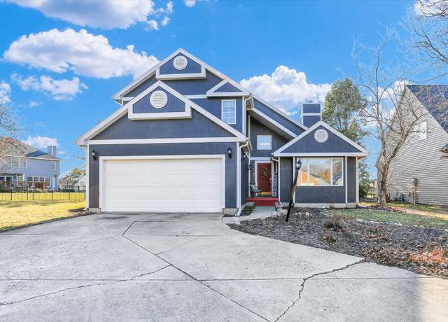Property at 2307 Scottsdale Dr, Champaign, IL 61822, 5 beds, 2.5 baths