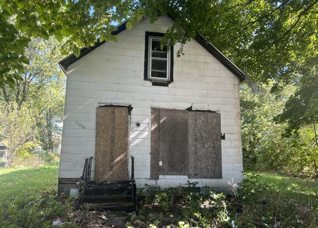 Property at 11935 S Perry Ave, Chicago, IL 60628, 3 beds, 1 bath
