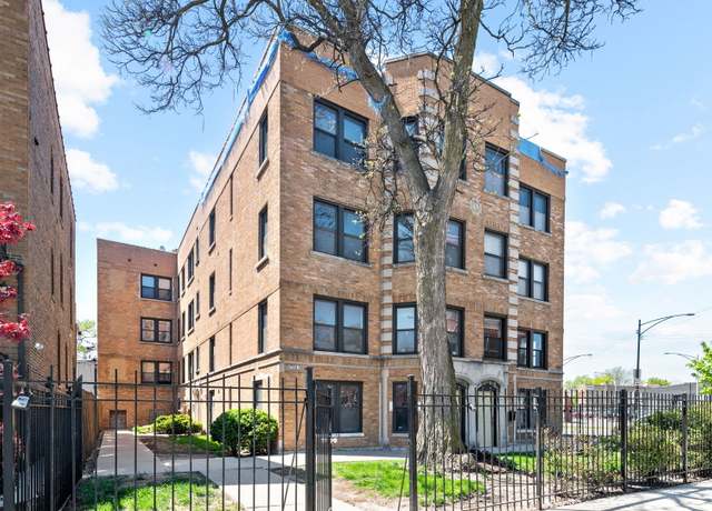 Property at 3754 N Bernard St Unit 1C, Chicago, IL 60618, 2 beds, 1 bath
