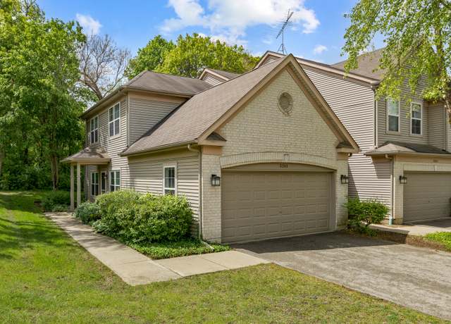 Property at 5261 Pebble Ln, Crystal Lake, IL 60012, 2 beds, 2 baths