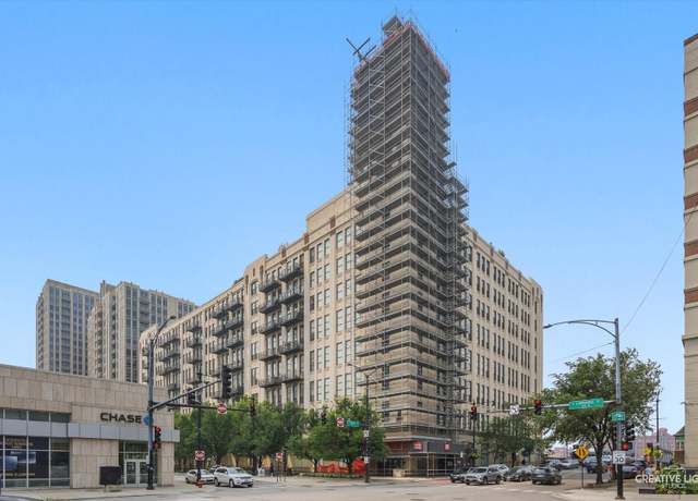 Property at 758 N Larrabee St #409, Chicago, IL 60654, 3 beds, 2 baths
