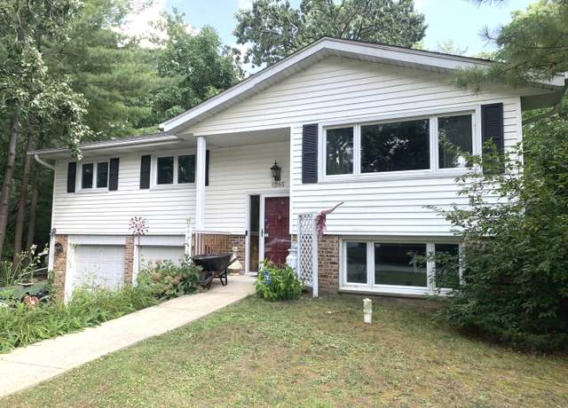 Property at 1285 Appleby Ct, Mundelein, IL 60060, 4 beds, 3 baths