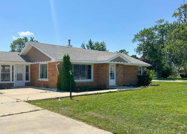 Property at 9405 S 76th Ct, Hickory Hills, IL 60457, 3 beds, 1 bath