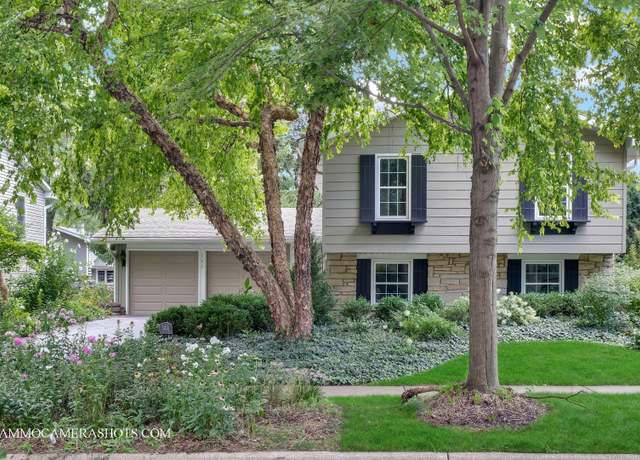 Property at 141 N Lancaster Dr, Bolingbrook, IL 60440, 5 beds, 2 baths