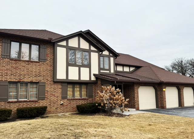 Property at 7834 Foresthill Ct Unit 1DR, Palos Heights, IL 60463, 2 beds, 2 baths