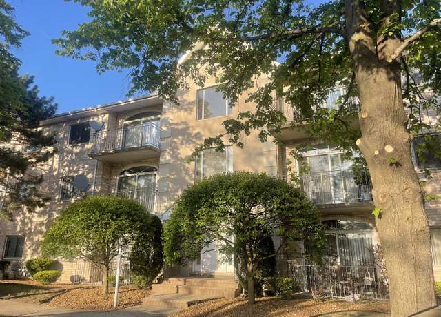 Property at 9439 S 79th Ave #102, Hickory Hills, IL 60457, 2 beds, 2 baths