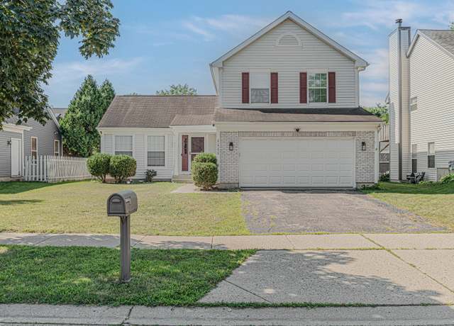 Property at 1111 Clover Hill Ln, Elgin, IL 60120, 3 beds, 2.5 baths