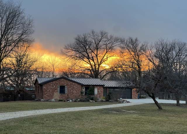Property at 14 Marquette Ln, Spring Valley, IL 61362, 3 beds, 2 baths
