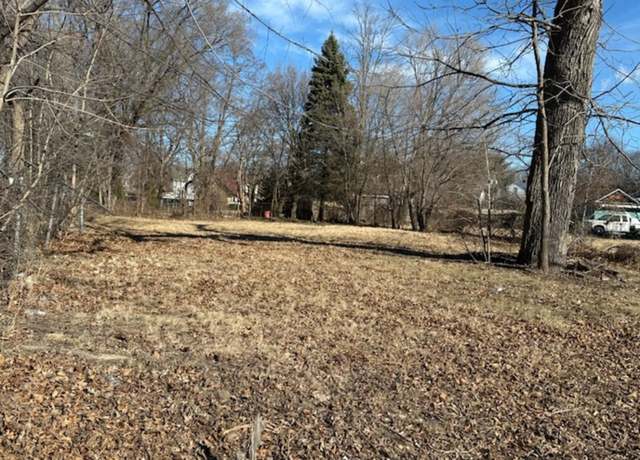 Property at 714 Grand Ave, Waukegan, IL 60085