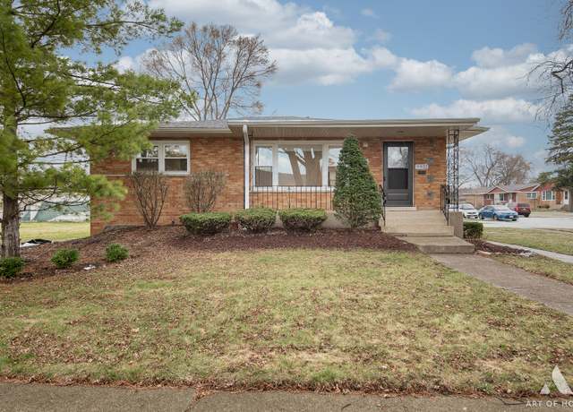 Property at 9932 Cook Ave, Oak Lawn, IL 60453, 4 beds, 2 baths