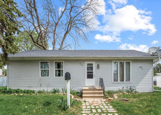 Property at 710 Bremer St, Wilmington, IL 60481, 3 beds, 1 bath