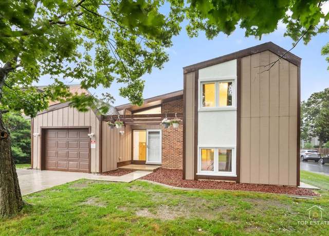 Property at 1018 Bob O Link Ln, Darien, IL 60561, 3 beds, 2 baths