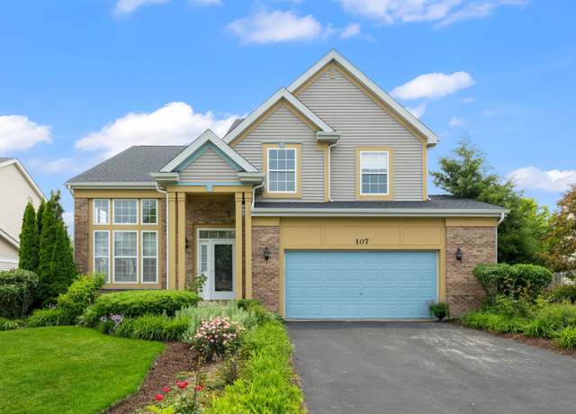 Property at 107 W Hampton Ct, Round Lake, IL 60073, 3 beds, 2.5 baths
